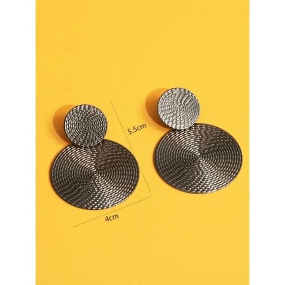 GUN BLACK TEXTURED ROUND GEOMETRIC DANGLE EARRINGS - Picture 3 of 4